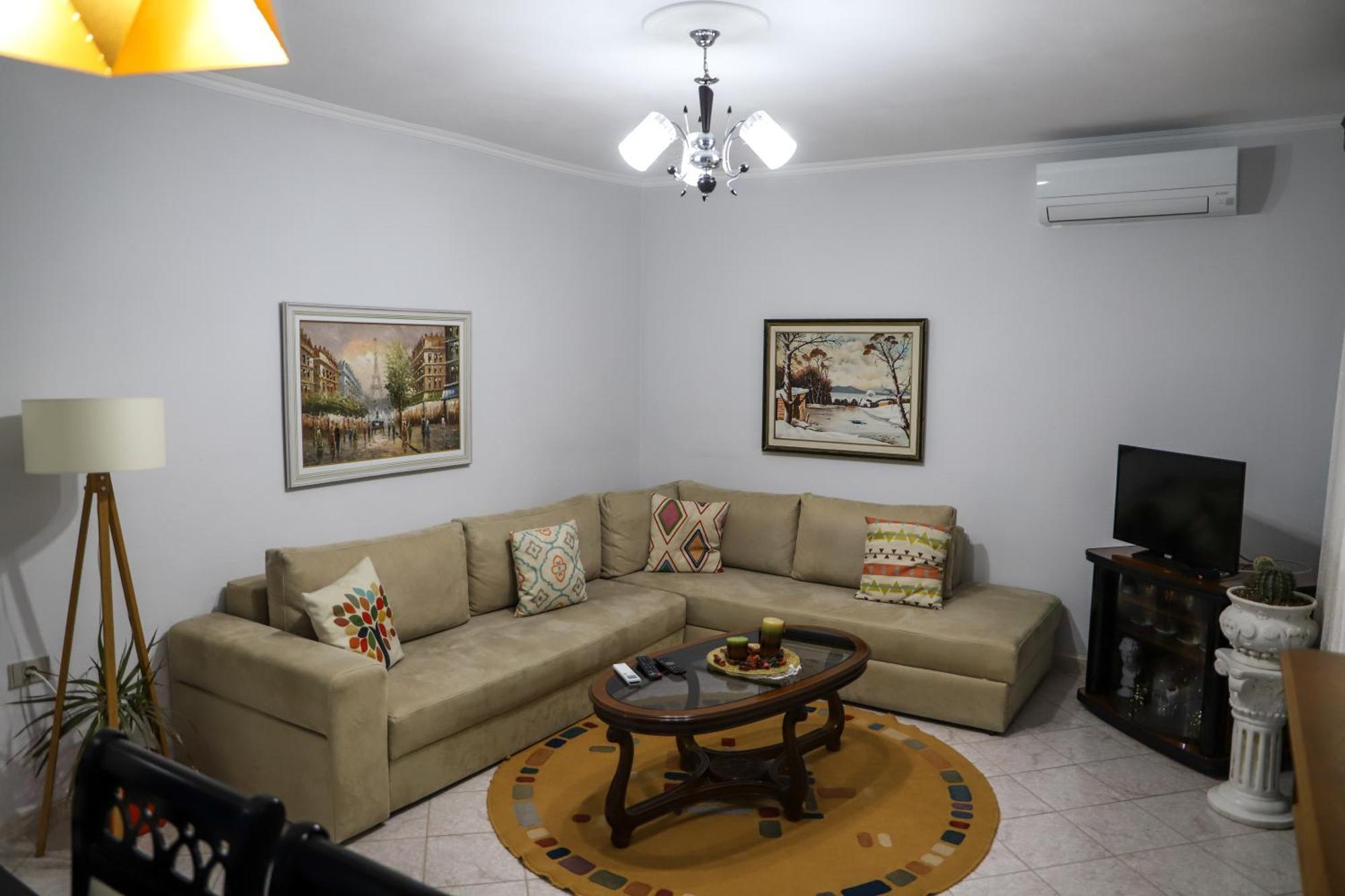 Lola'S Apartament Apartment Berat Exterior foto